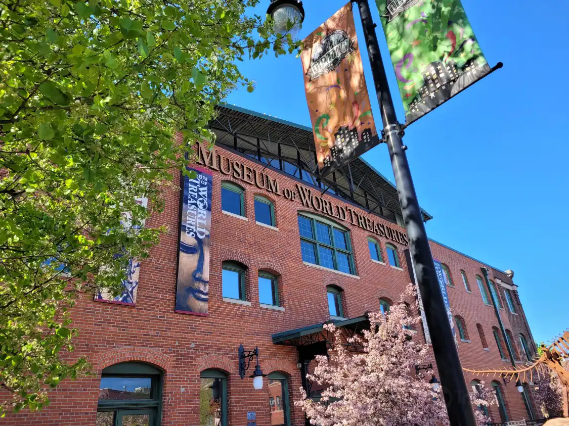 Hotels near Museum of World Treasures