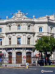 Palais de Linares