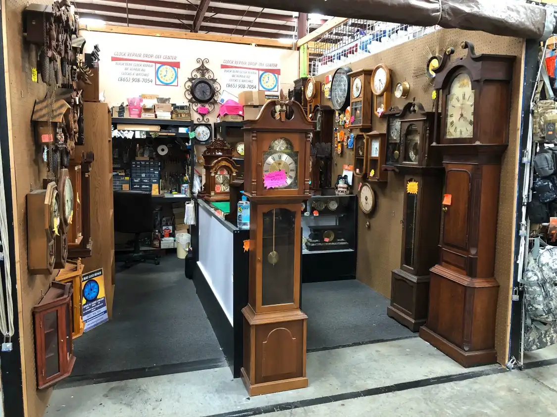 Hotels near Great Smokies Flea Market
