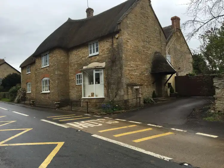 Hotels in Crewkerne
