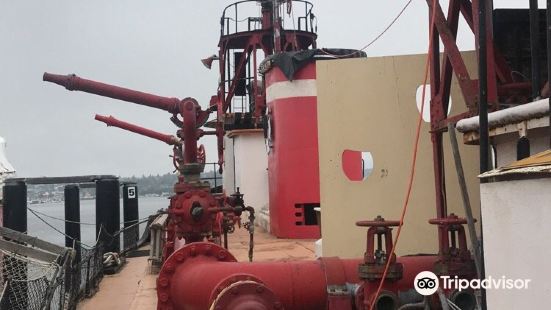 Fireboat Duwamish