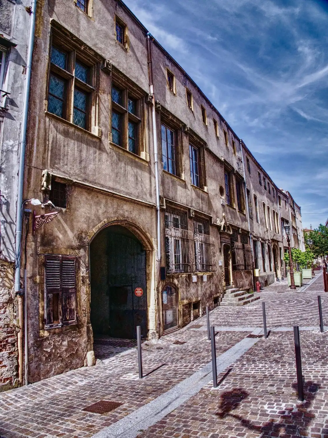 Hotels near Hôtel de Burtaigne