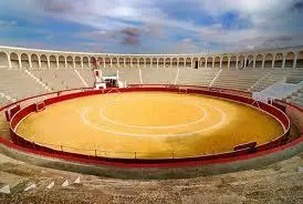 PLAZA DE TOROS de Tarazona de La Mancha.