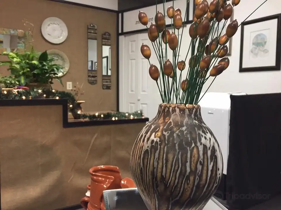 Hotels near Banfield Pottery