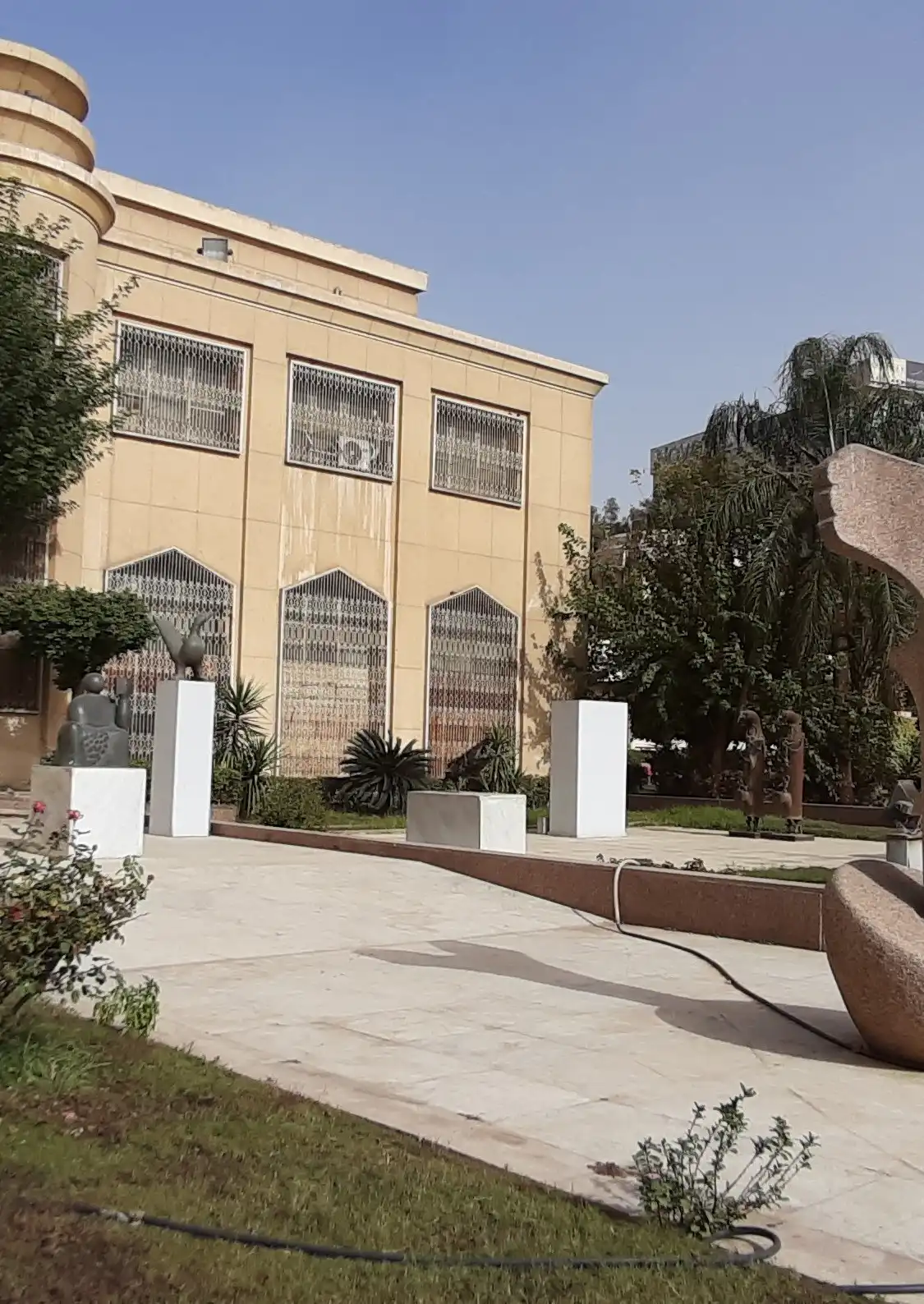 Hotels near Museum Of Modern Egyptian Art