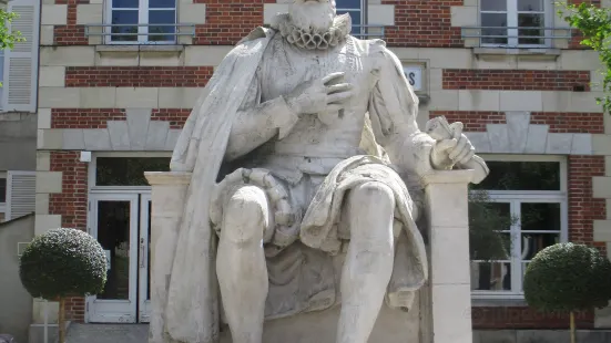 Statue de Maximilien de Bethune