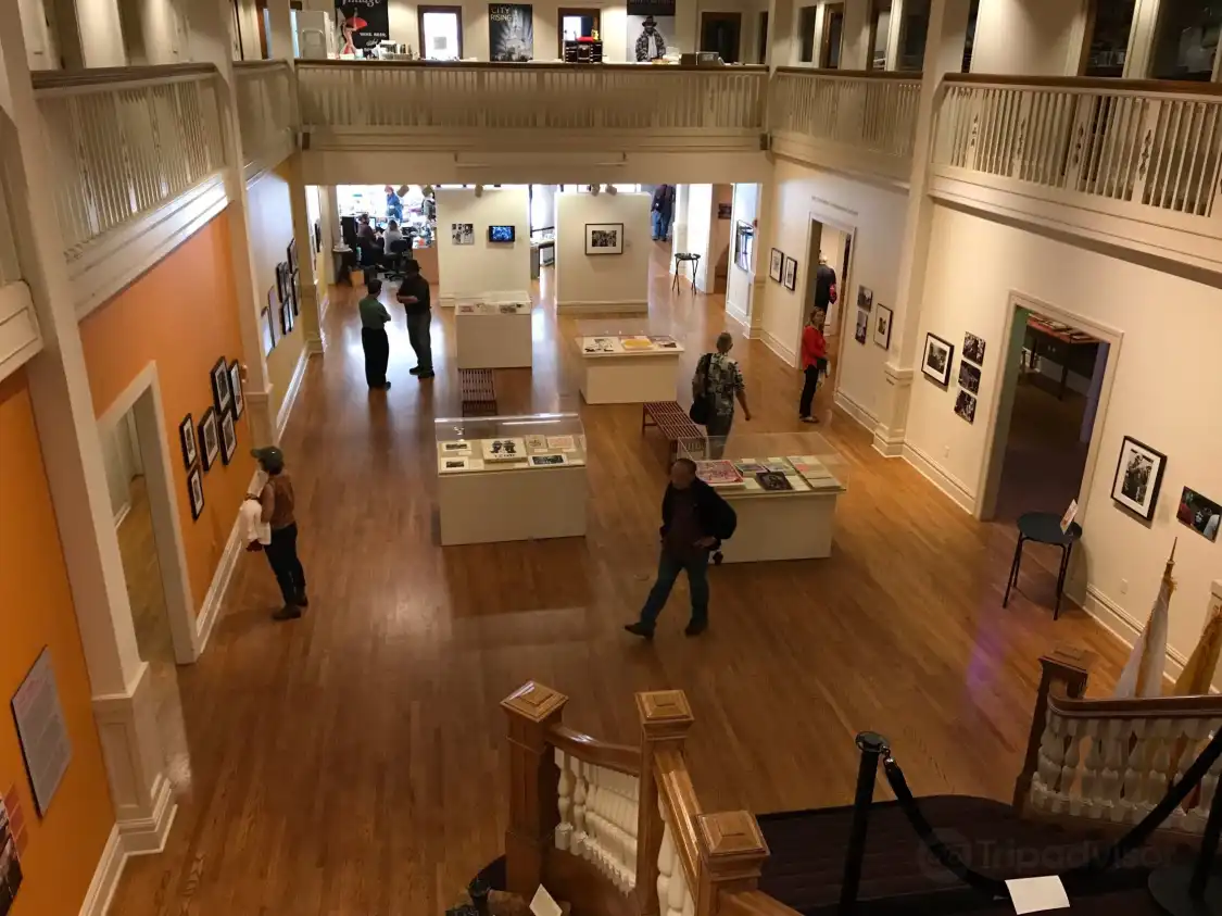 California Historical Society 주변 호텔