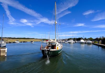 Island Harbour Marina