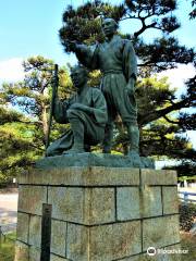 Statues of the Tamagawa Brothers