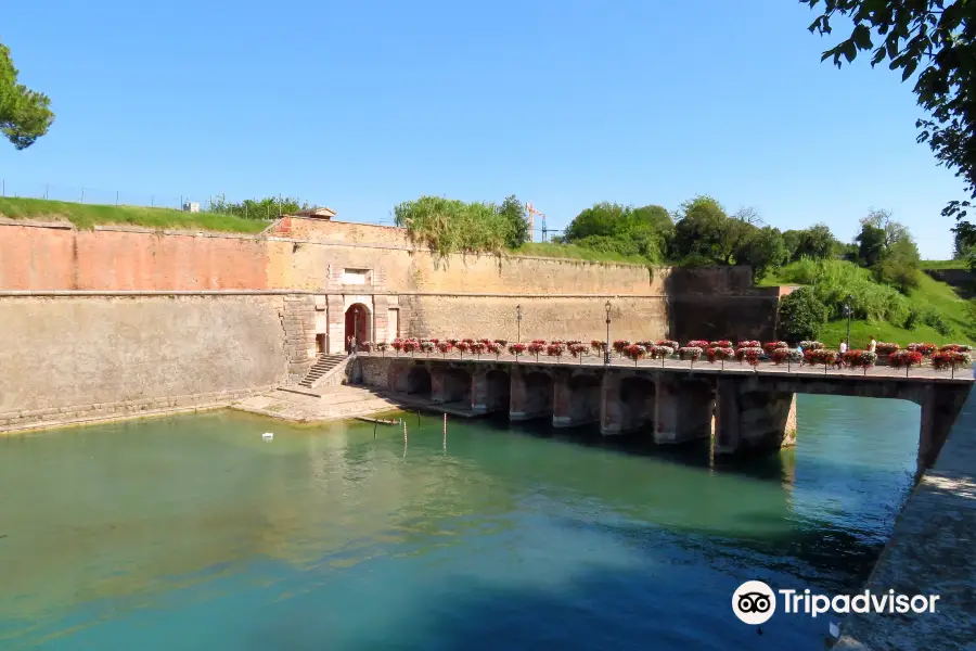 Peschiera del Garda- UNESCO Venetian Fortress