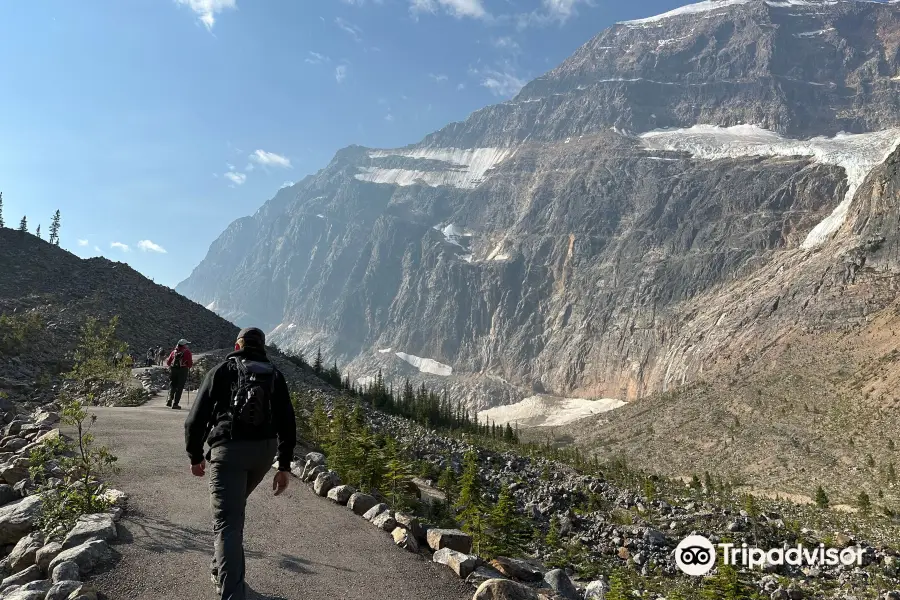 Mount Edith Cavell Trail