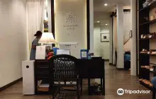 Calm Massage and Spa at Inthawarorot