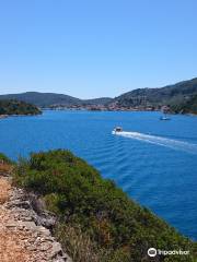 Loutsa beach.