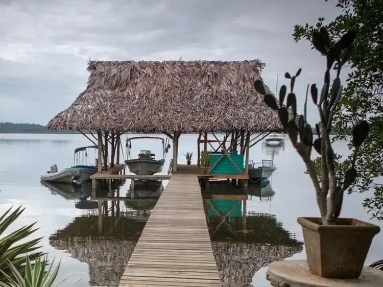 Hotels in Tierra Oscura