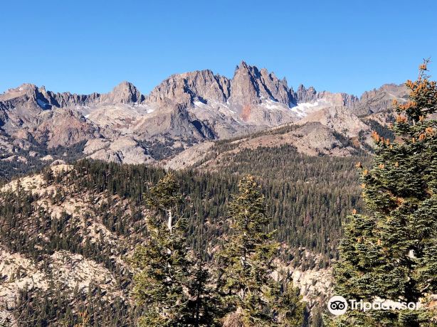 Minaret Vista