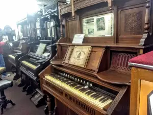 DeBence Antique Music World