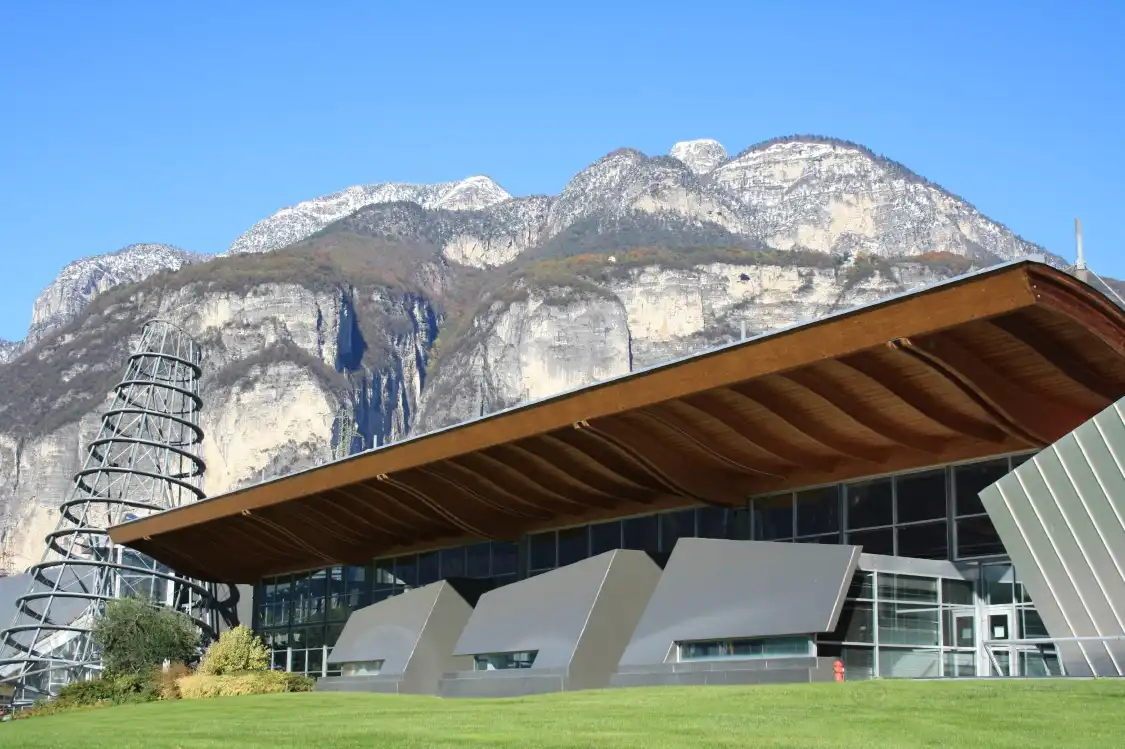 Hotels near Cantina Rotari