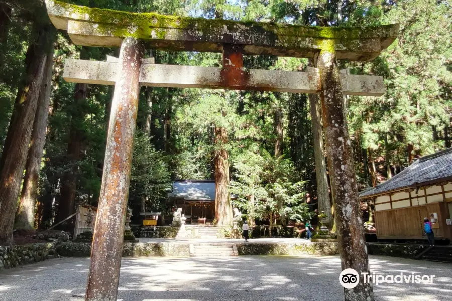 Murou Ryuketsu Shrine