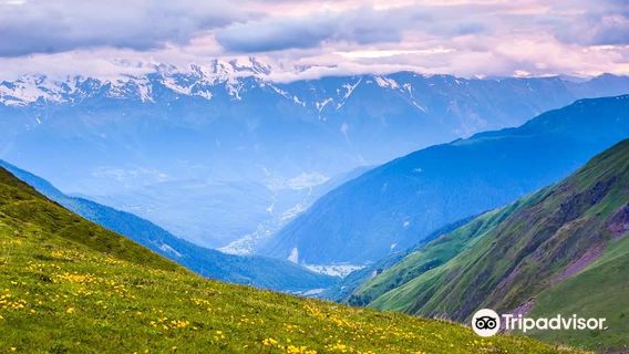 Mount Kazbek/ Mqinvartsveri