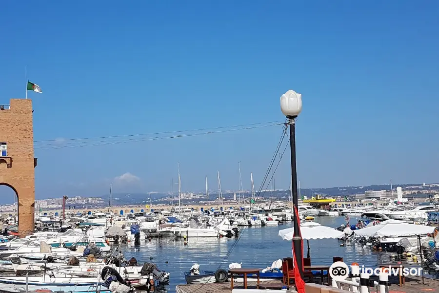 PORT DE SIDI FREDJ