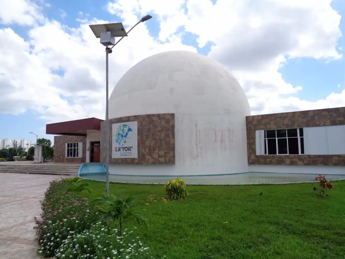 Hotels near Planetario De Cancún Ka´Yok´