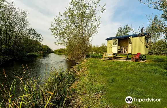Sculpture by the Lakes