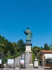 Statue of San Carlone
