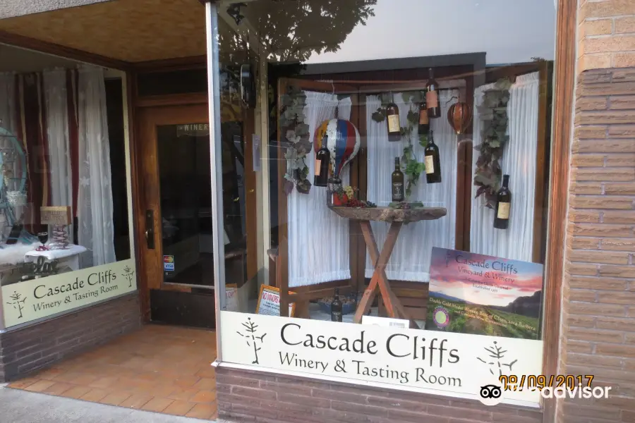 Cascade Cliffs Winery