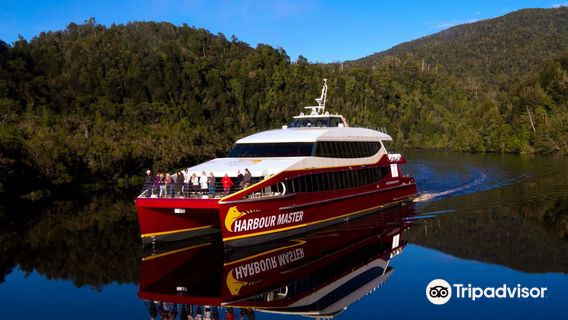 World Heritage Cruises