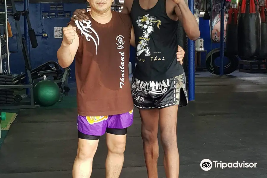 Lanna Kiat Busaba Muay Thai Boxing Camp