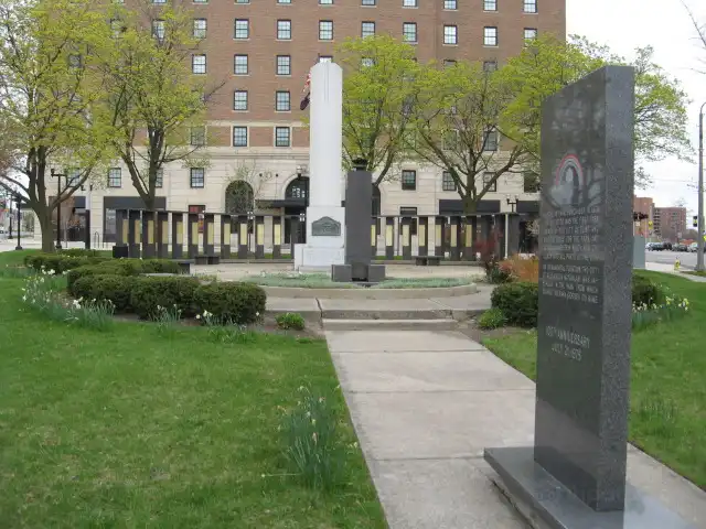 Hotels near Genesee County War Memorial