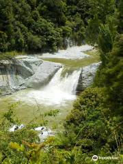 Raukawa Falls