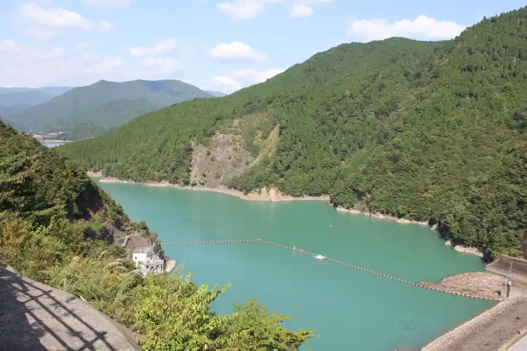 Hotels in Umaji