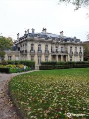 Garden of the Hôtel Salomon de Rothschild