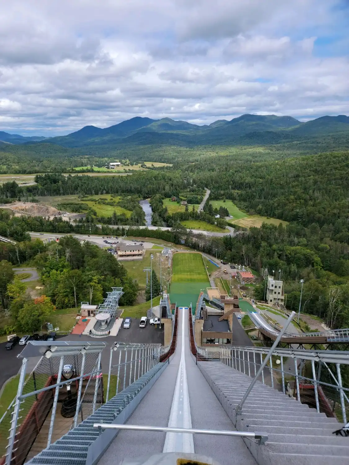 Các khách sạn gần Olympic Ski Jump Complex