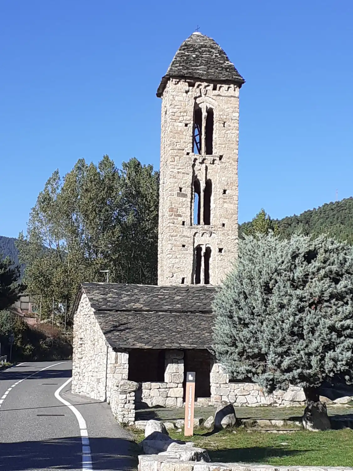 Hotels near Sant Miquel Engolasters