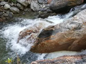 Mwalalo Waterfalls