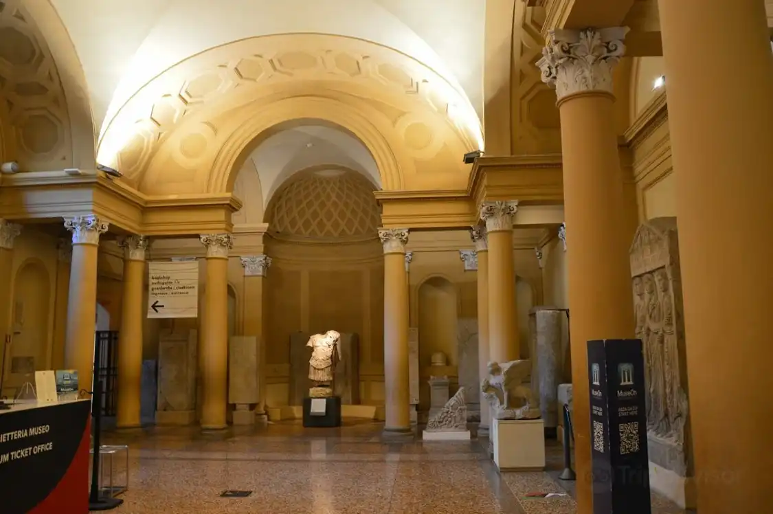 Hotels near Archaeological Museum of Bologna