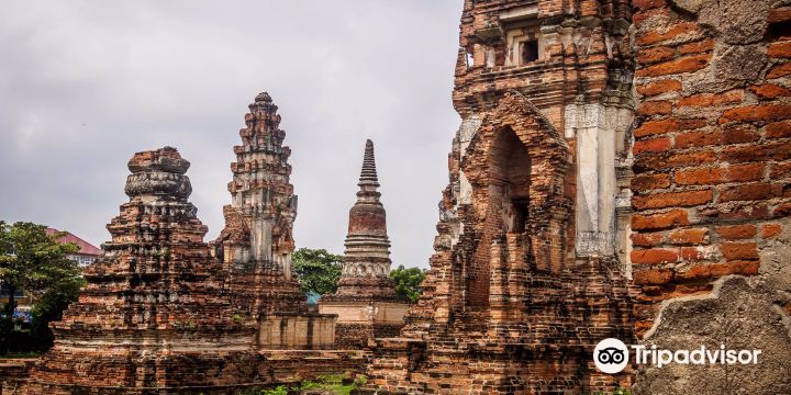 Wat Phrasi Rattana Mahathat