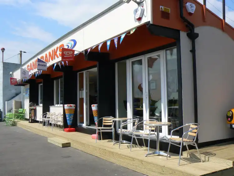 Hotels near Chalkwell Beach