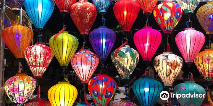 Son Tra Night Market