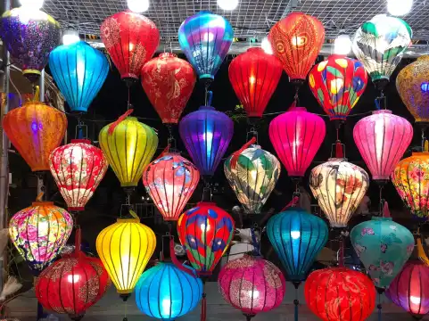 鄰近山茶夜市的酒店