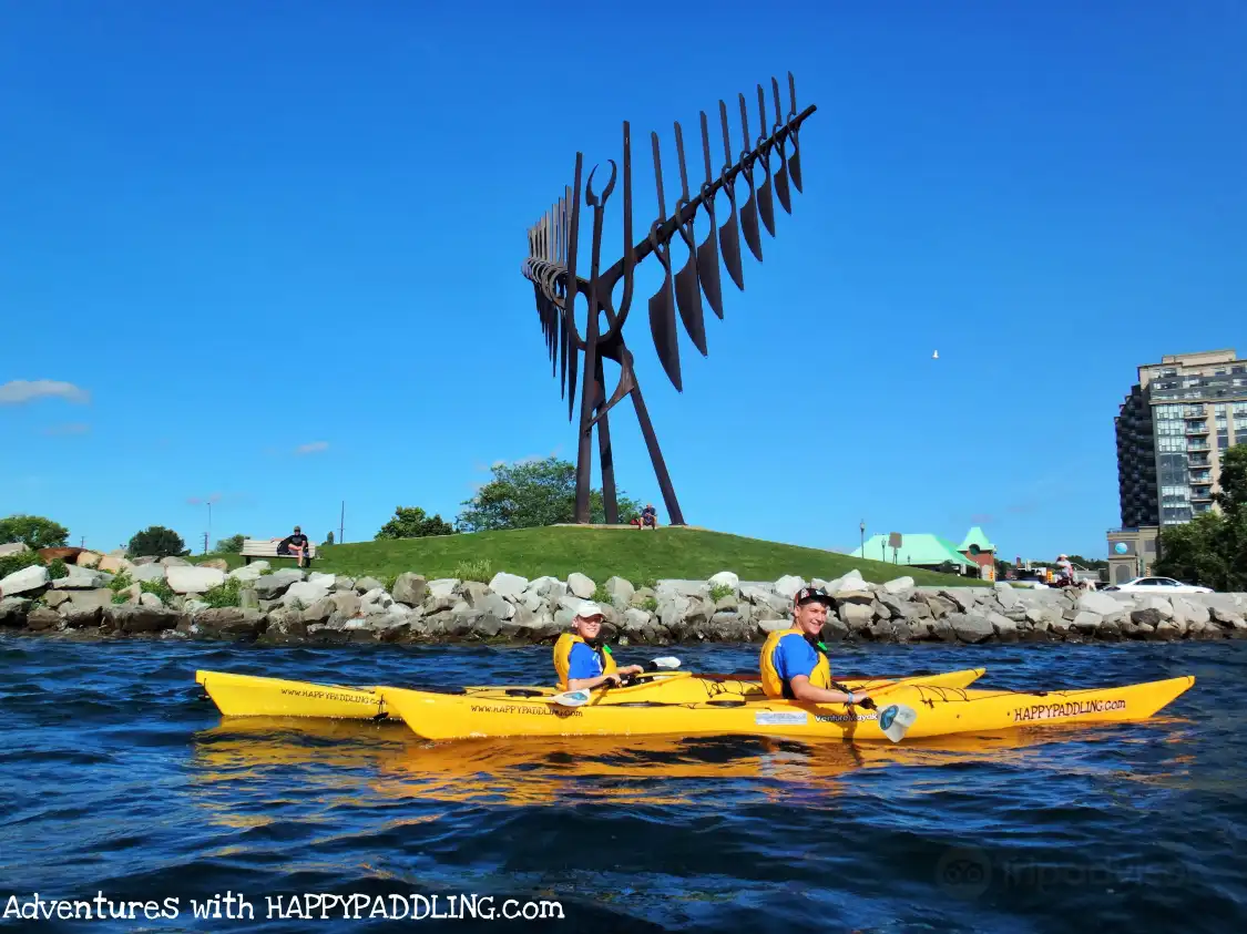 Hotels near Happy Paddling