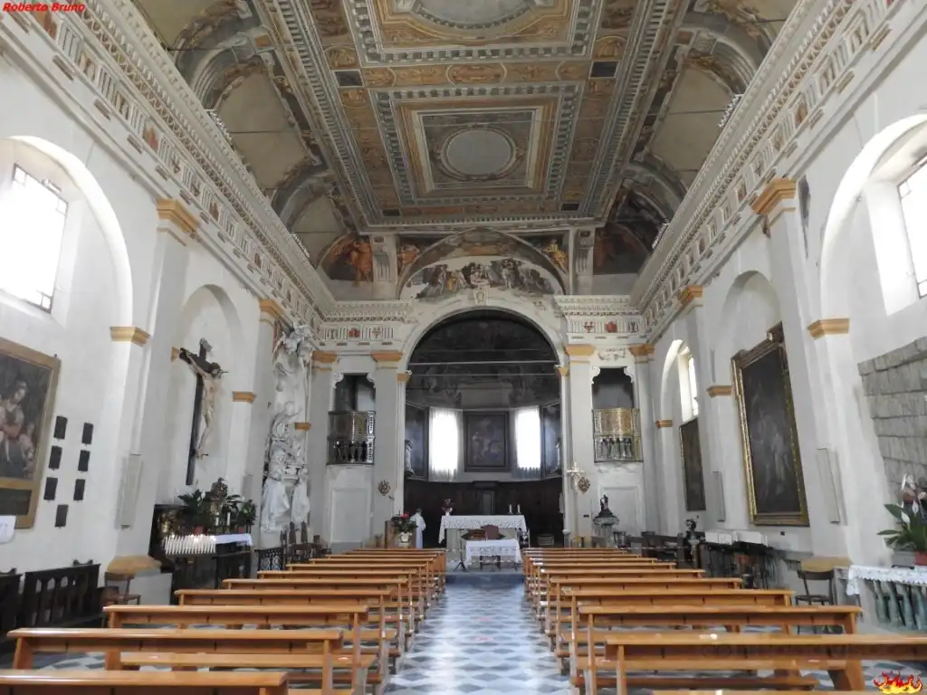 Hotel in zona Chiesa dei Santi Bartolomeo e Marino