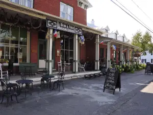 Le Magasin général Le Brun- Salle de spectacles