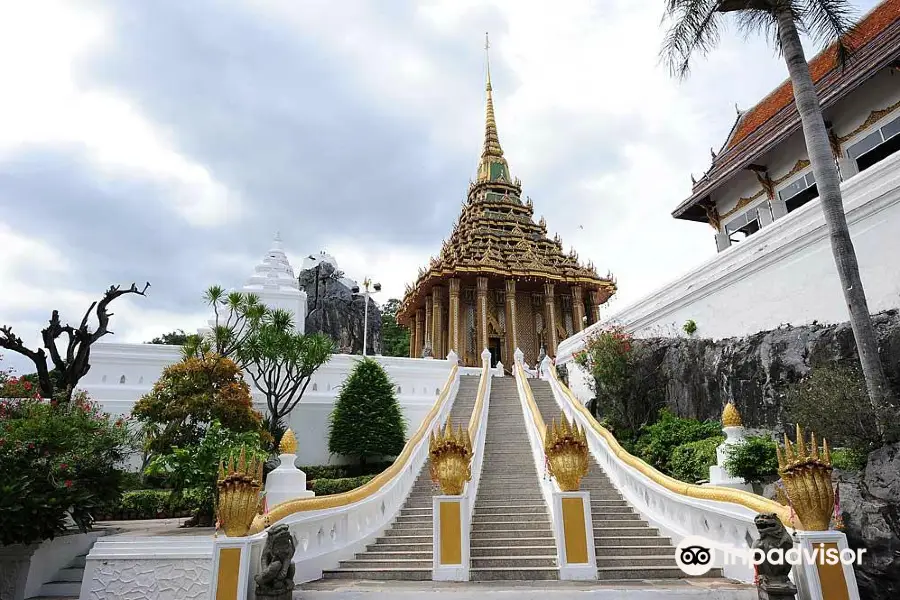 วัดพระพุทธบาท