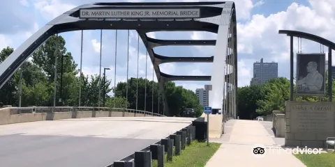 Martin Luther King, Jr. Memorial Bridge