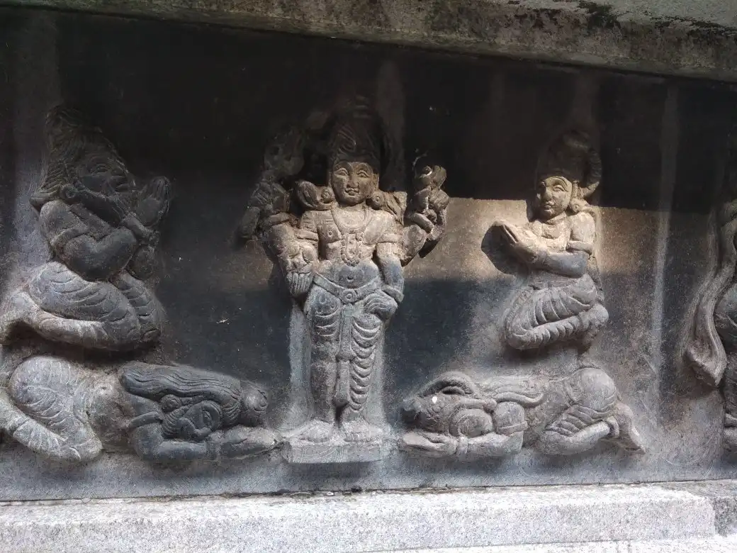Hotels near Shankaranarayana Temple Road