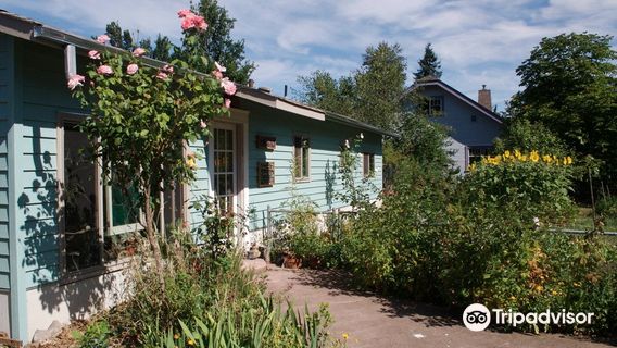 Daniels Family Pottery