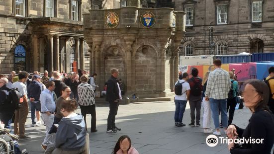 Mercat Cross